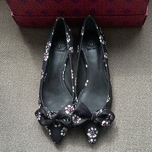 Tory Burch Black Floral Women's Shoes